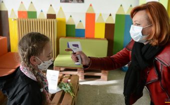 Skutočný príbeh: Strach ovládol už aj školy