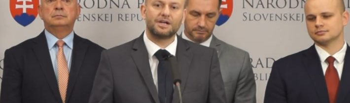 Eduard Kočiš (REPUBLIKA): Vláda bláznov,vekslákov,zlodejov a psychicky narušených jedincov už prerazila úplné dno!