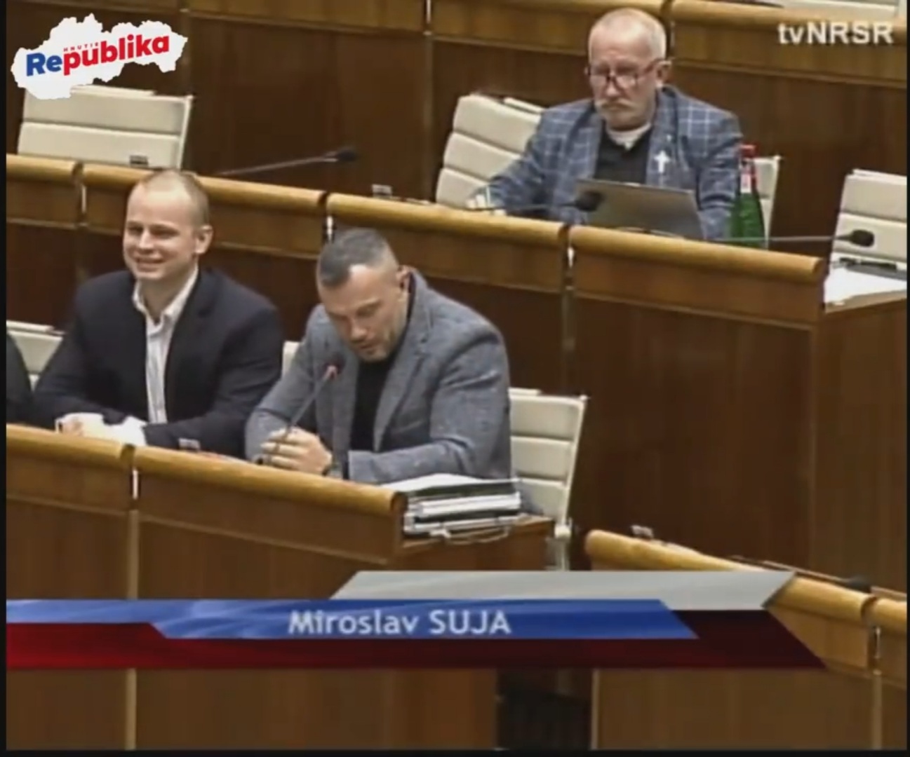 Miroslav Suja REPUBLIKA Odvol vanie Vl dy Je Jedna Ve k miroslav-suja-republika-odvol-vanie-vl-dy-je-jedna-ve-k